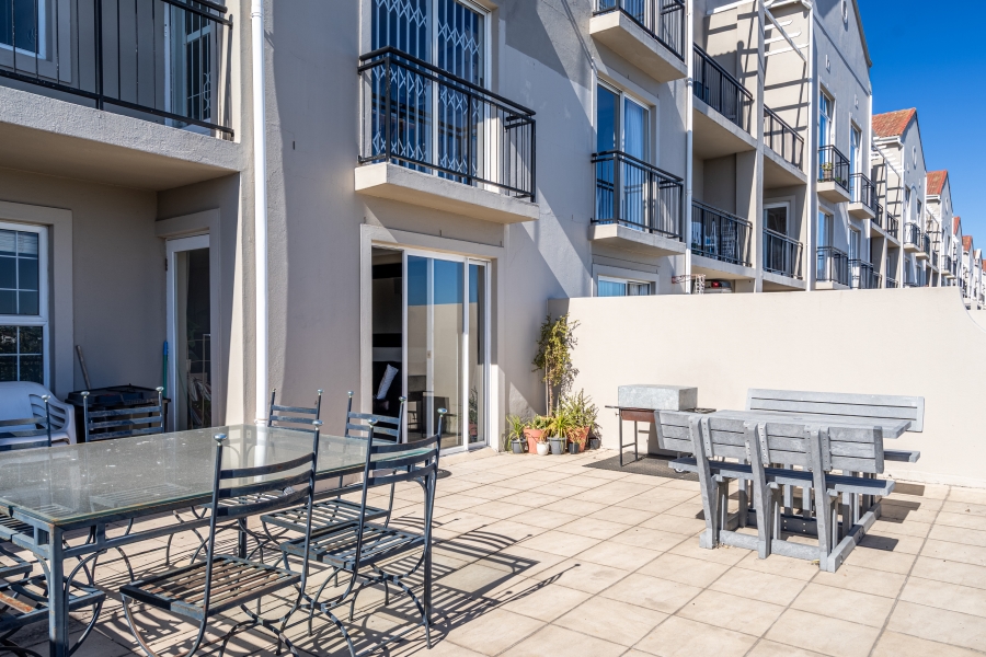 To Let 2 Bedroom Property for Rent in Century City Western Cape